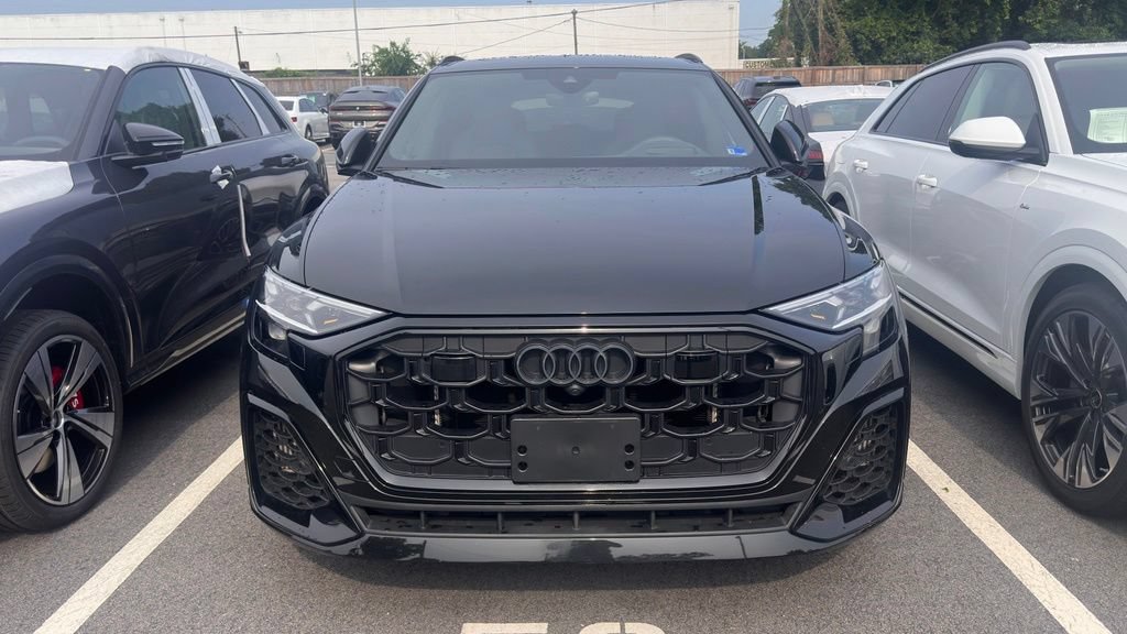 Used 2024 Audi SQ8 Prestige AWD/4WD image 12