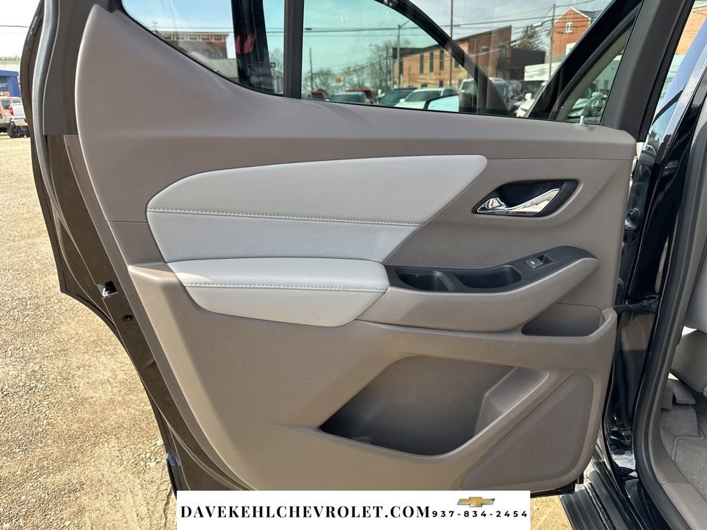 Used 2021 Chevrolet Traverse Premier image 17