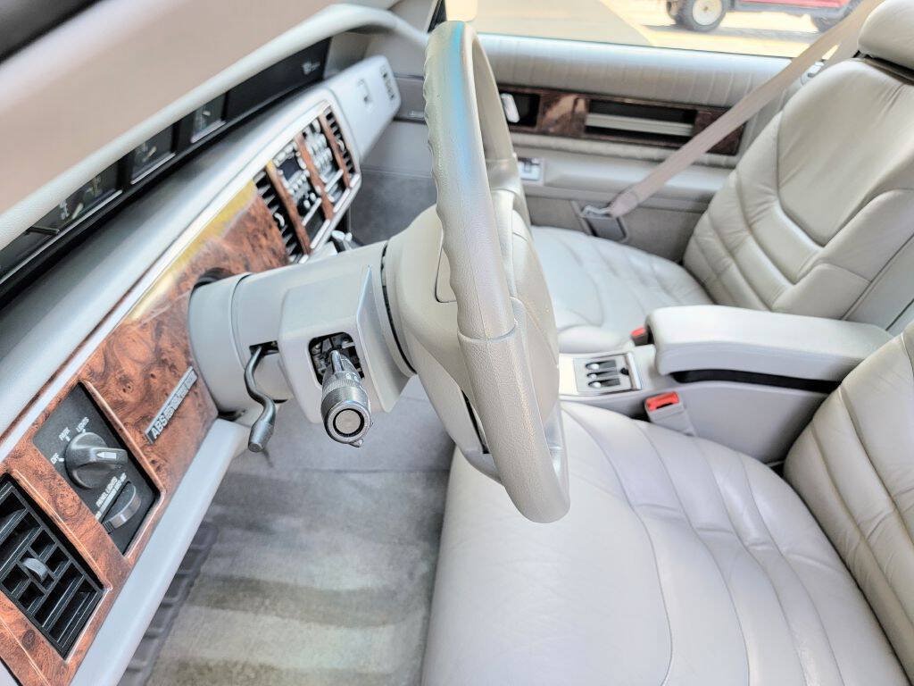 Used 1994 Buick Regal Custom FWD image 8