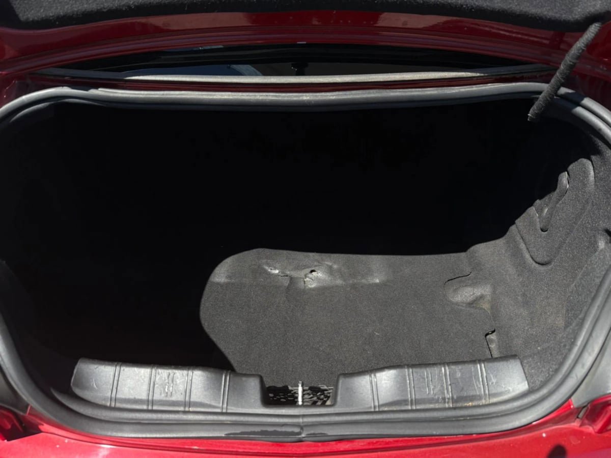 Used 2018 Chevrolet Camaro SS RWD image 31