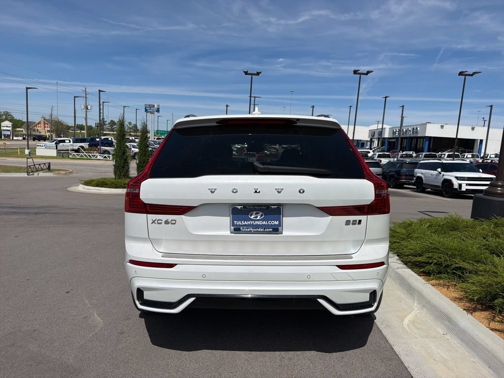 Used 2024 Volvo XC60 B5 Plus w/ Protection Package Premier AWD/4WD image 10
