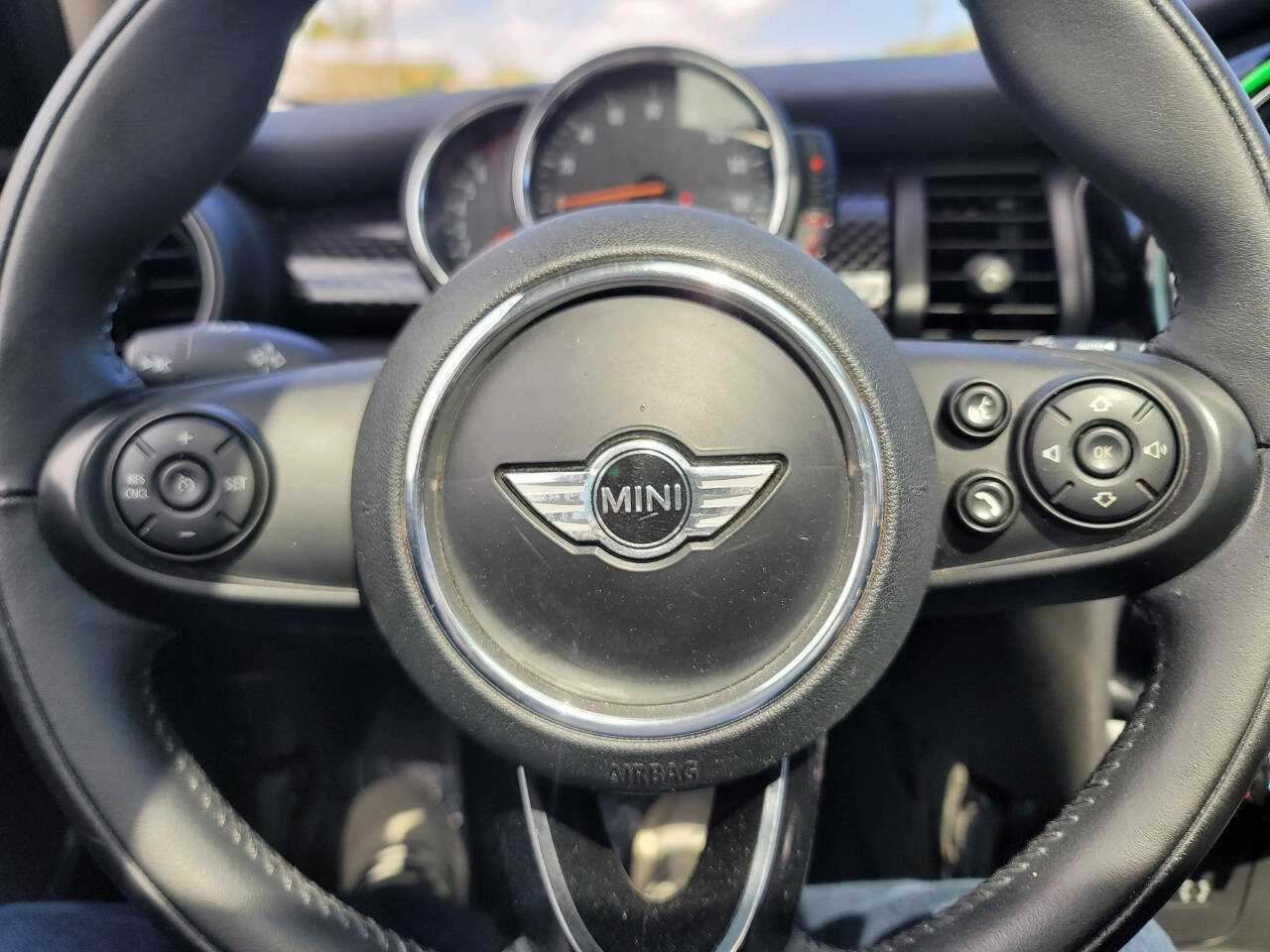 Used 2016 MINI Cooper S image 17