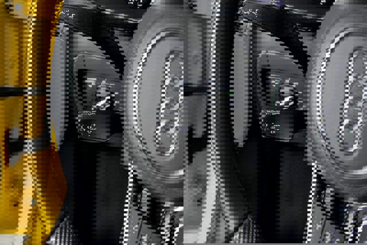 Used 2020 Audi R8 V10 w/ Carbon Exterior Package image 32