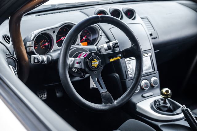 Used 2006 Nissan 350Z Coupe w/ (N93) Cargo Convenience Pkg image 7