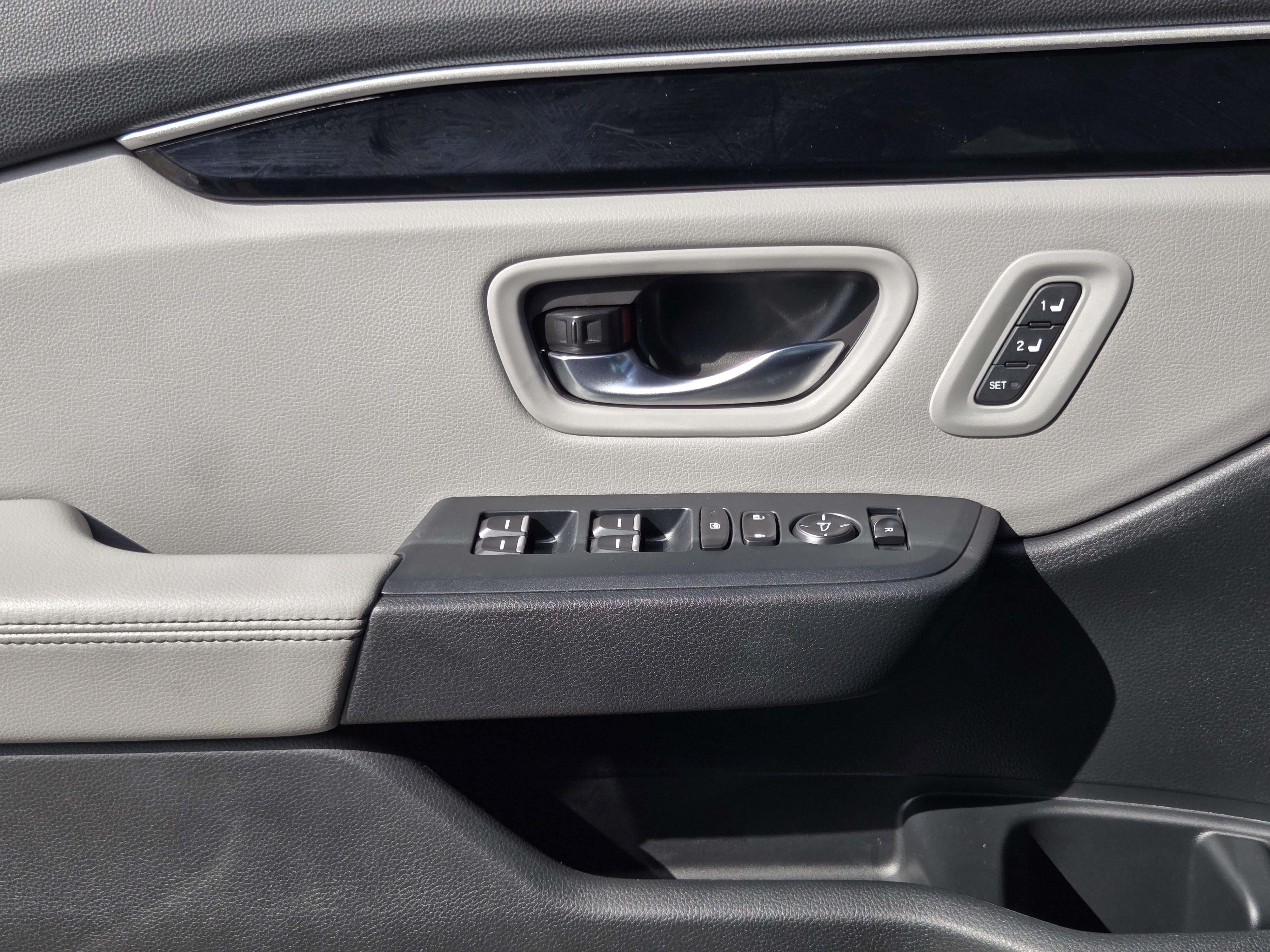 Certified 2025 Honda Pilot EX-L image 24