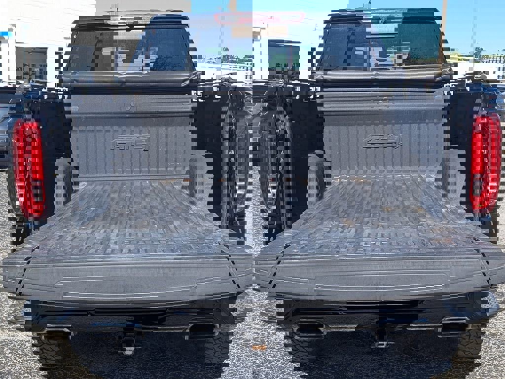 Used 2020 GMC Sierra 1500 AT4 w/ AT4 Premium Package image 8