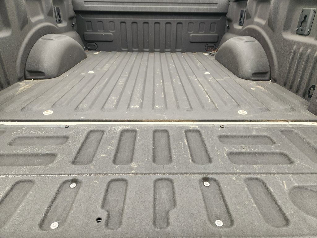 Used 2019 Ford F150 Platinum w/ Equipment Group 701A Luxury image 38