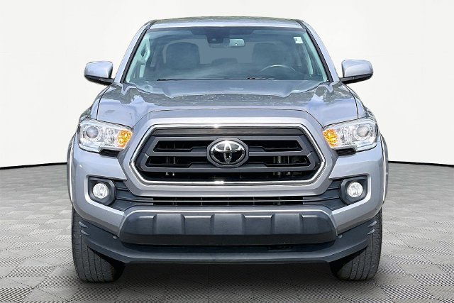 Used 2021 Toyota Tacoma SR5 RWD image 2