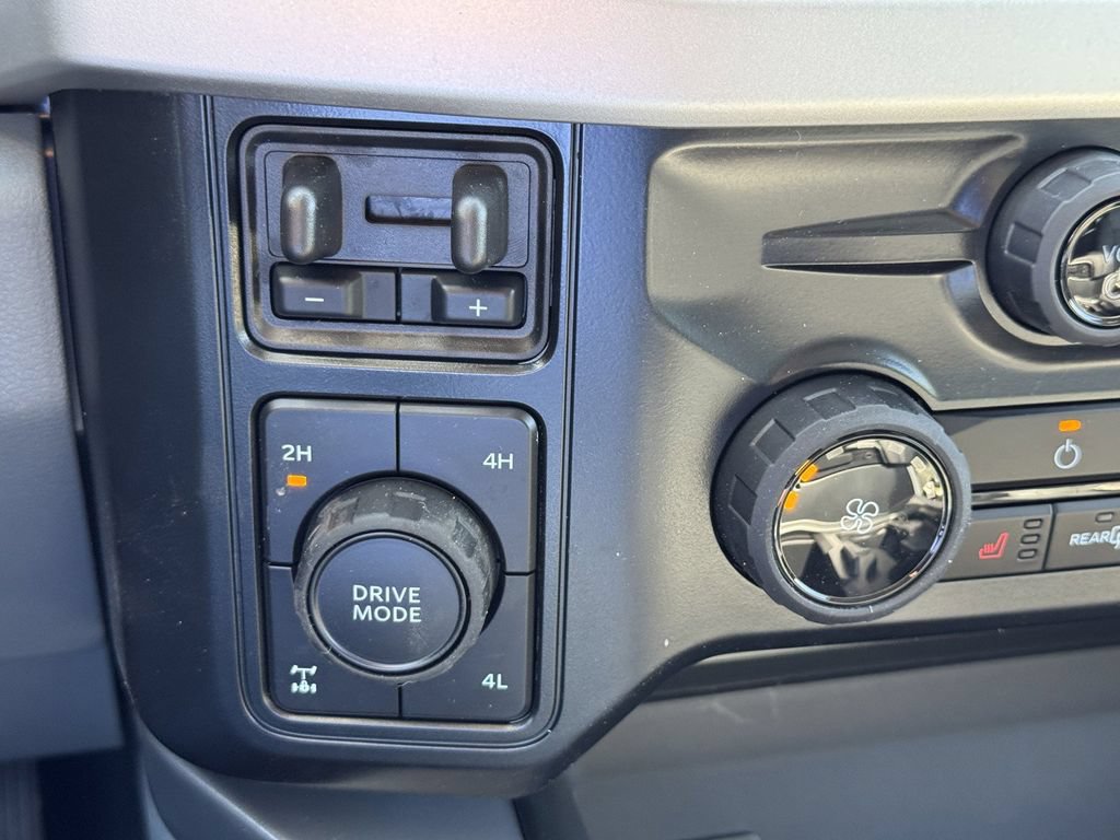 Used 2026 Ford F250 XLT w/ XLT Premium Package AWD/4WD image 18