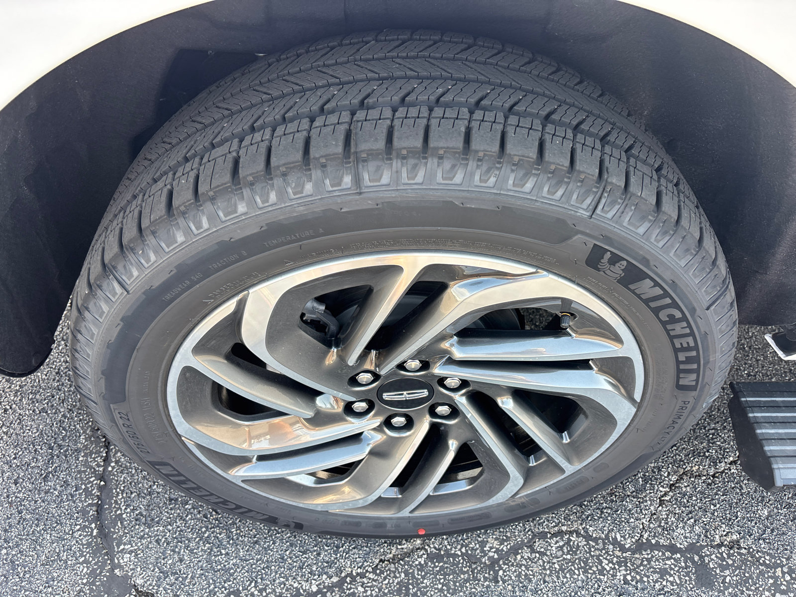 New 2027 Lincoln Navigator L Reserve AWD/4WD image 10