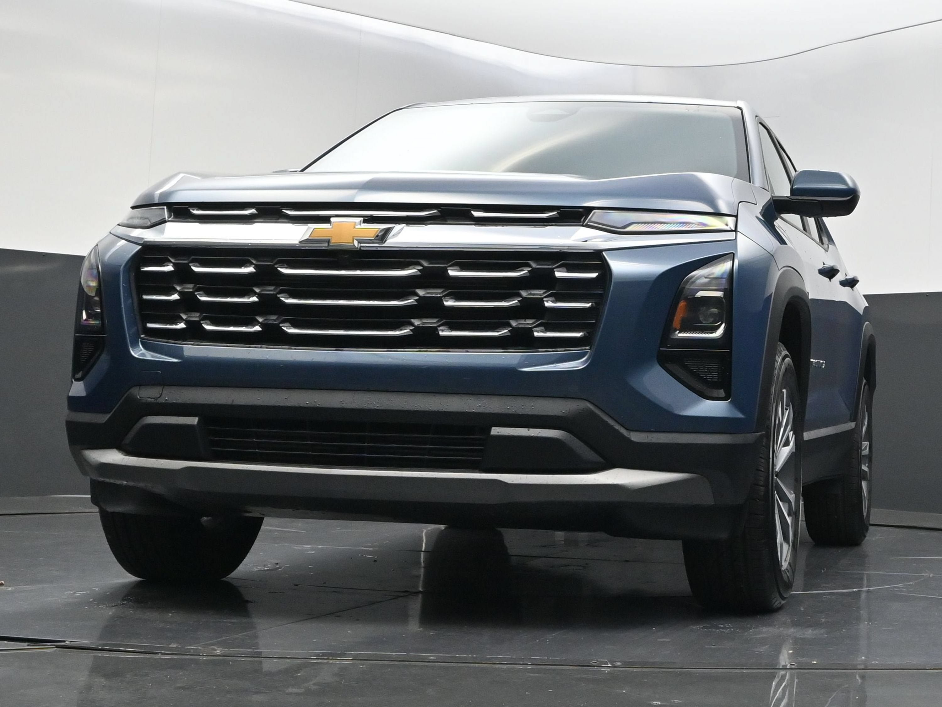 New 2027 Chevrolet Equinox LT FWD image 42