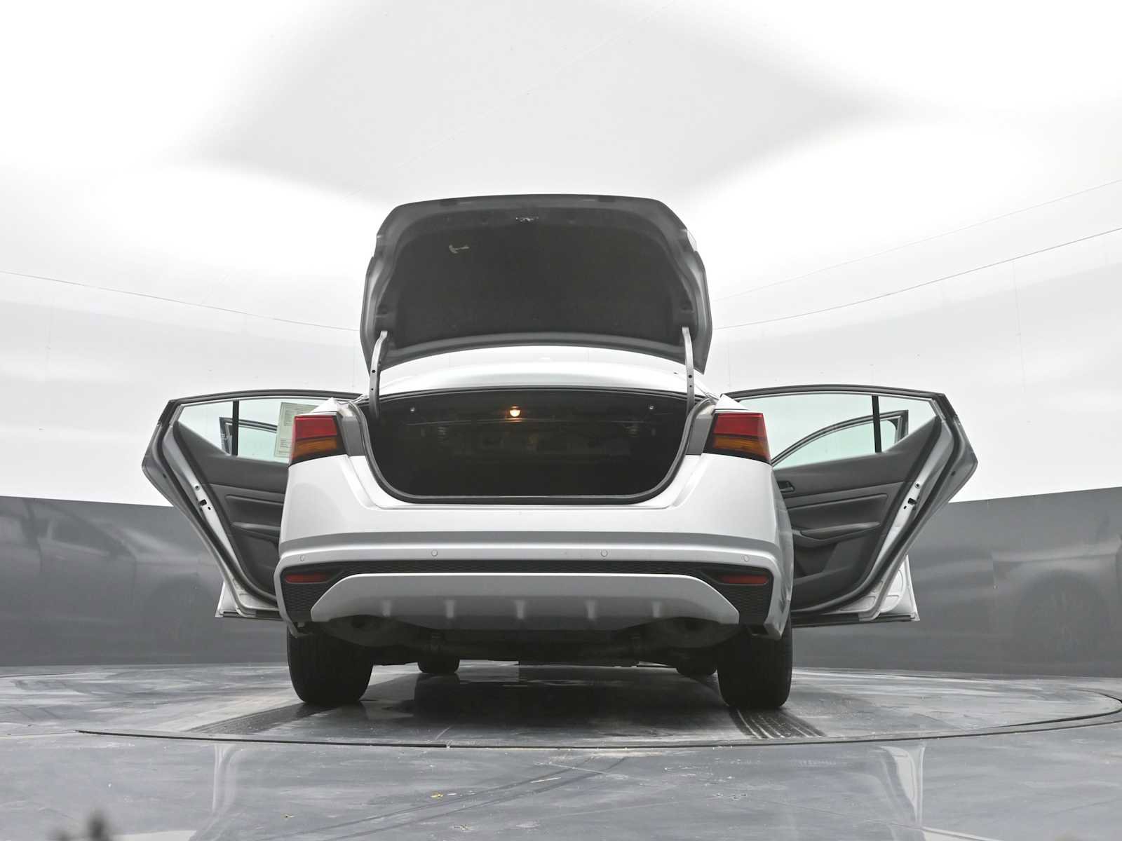 Used 2023 Nissan Altima 2.5 SV image 41