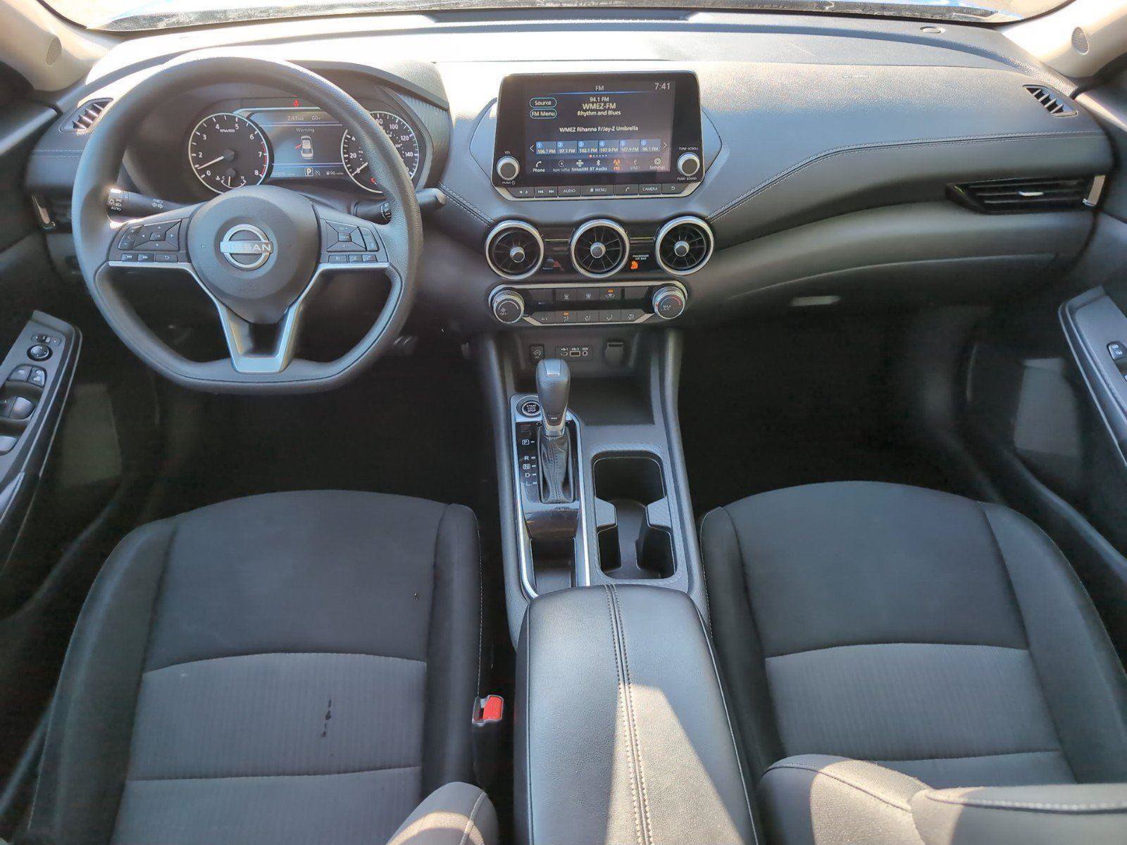 Used 2024 Nissan Sentra SV FWD image 32