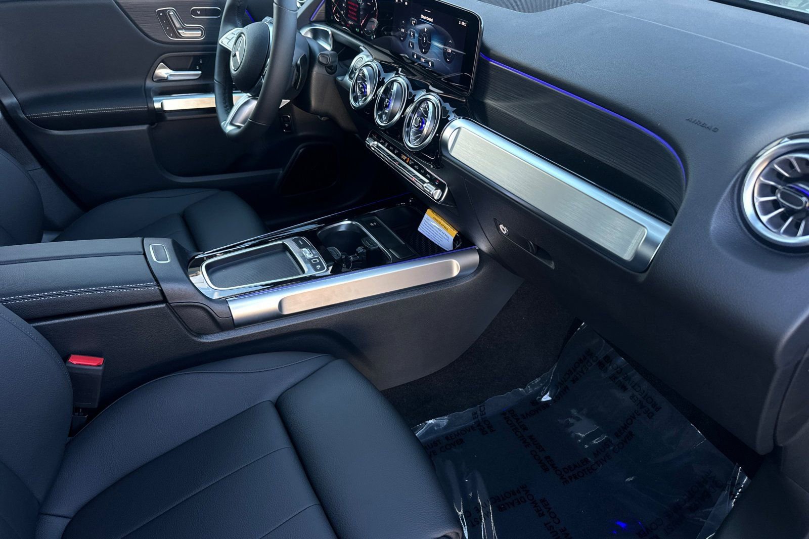 New 2026 Mercedes-Benz GLB 250 image 9