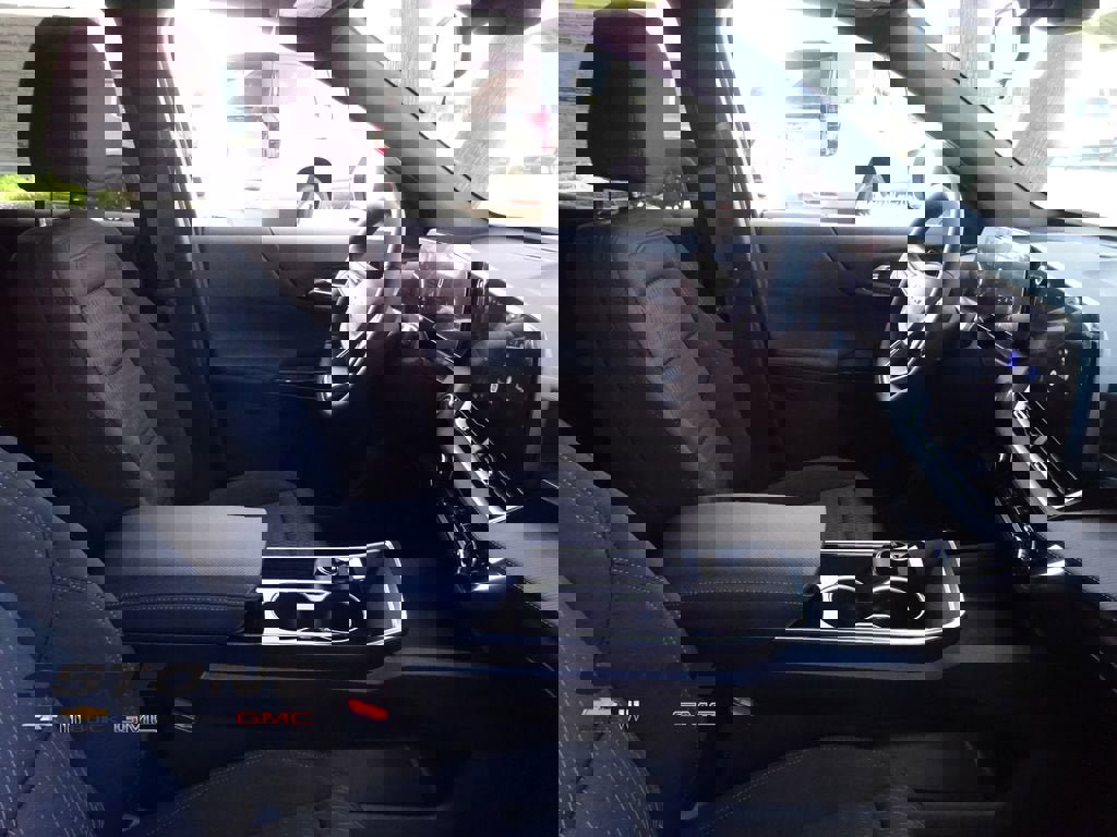 New 2026 Chevrolet Equinox LT w/ Midnight Edition image 16