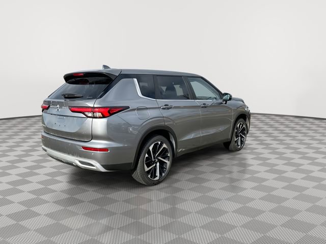 Used 2023 Mitsubishi Outlander SE image 9