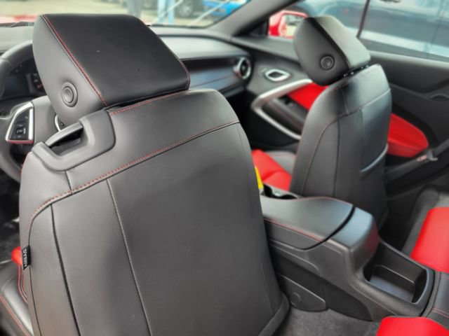Used 2022 Chevrolet Camaro LT w/ RS Package image 10
