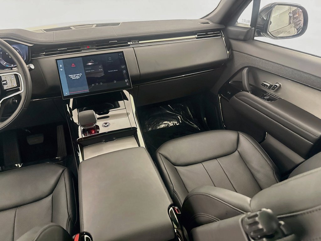 Used 2026 Land Rover Range Rover Sport SE AWD/4WD image 23