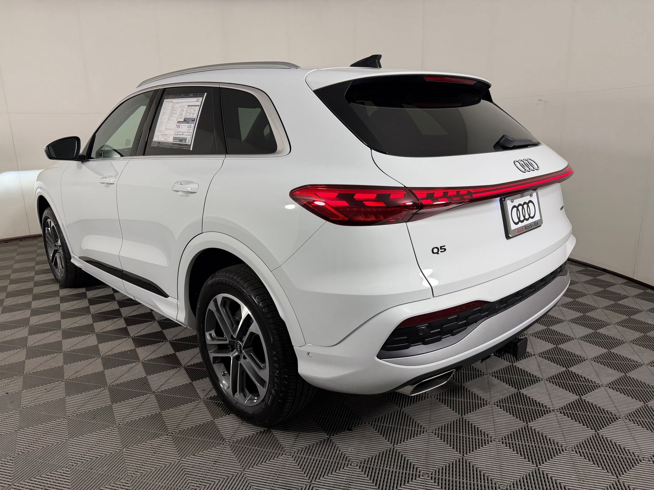New 2026 Audi Q5 Premium AWD/4WD image 3