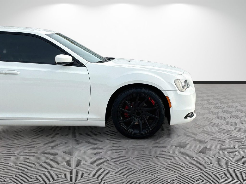 Used 2016 Chrysler 300 S w/ Light Group RWD image 13