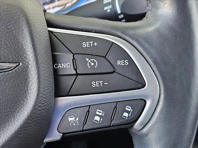 Used 2016 Chrysler 200 C w/ Navigation & Sound Group I image 16