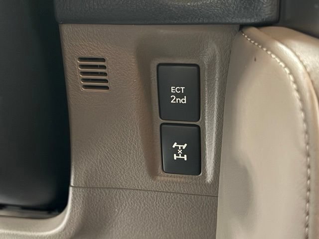 Used 2022 Lexus GX 460 Premium AWD/4WD image 16