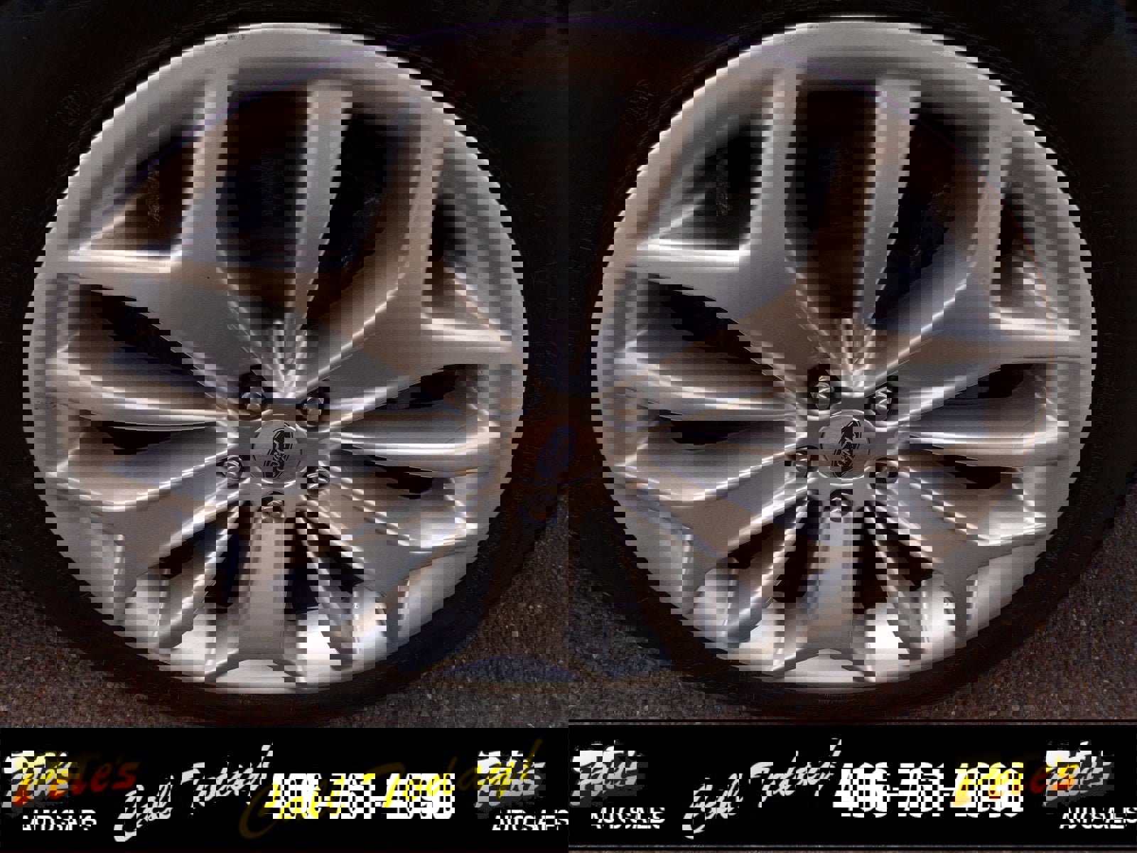 Used 2019 Ford Taurus Limited image 10