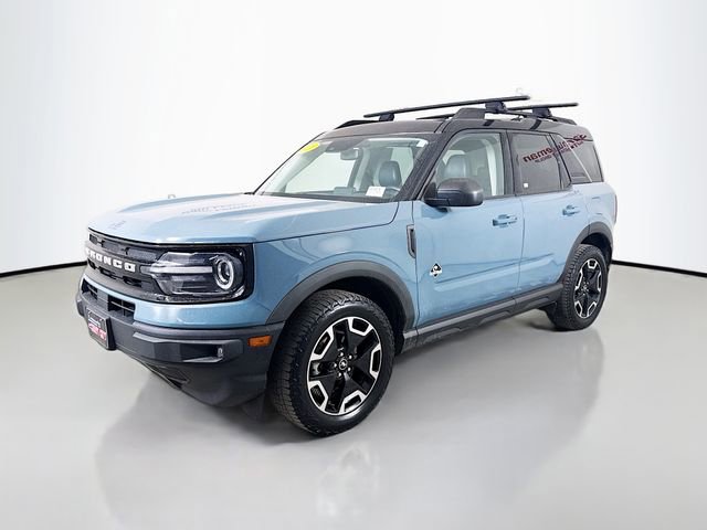 Used 2021 Ford Bronco Sport Outer Banks w/ Outer Banks Package image 3