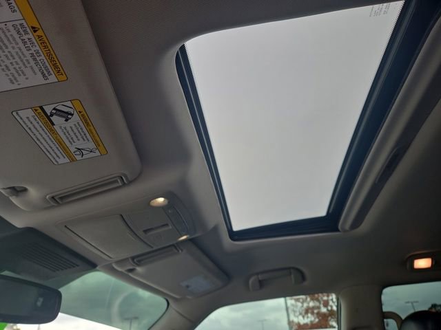 Used 2022 Nissan Armada SL image 28