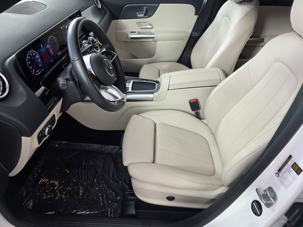 Certified 2025 Mercedes-Benz GLA 250 image 9