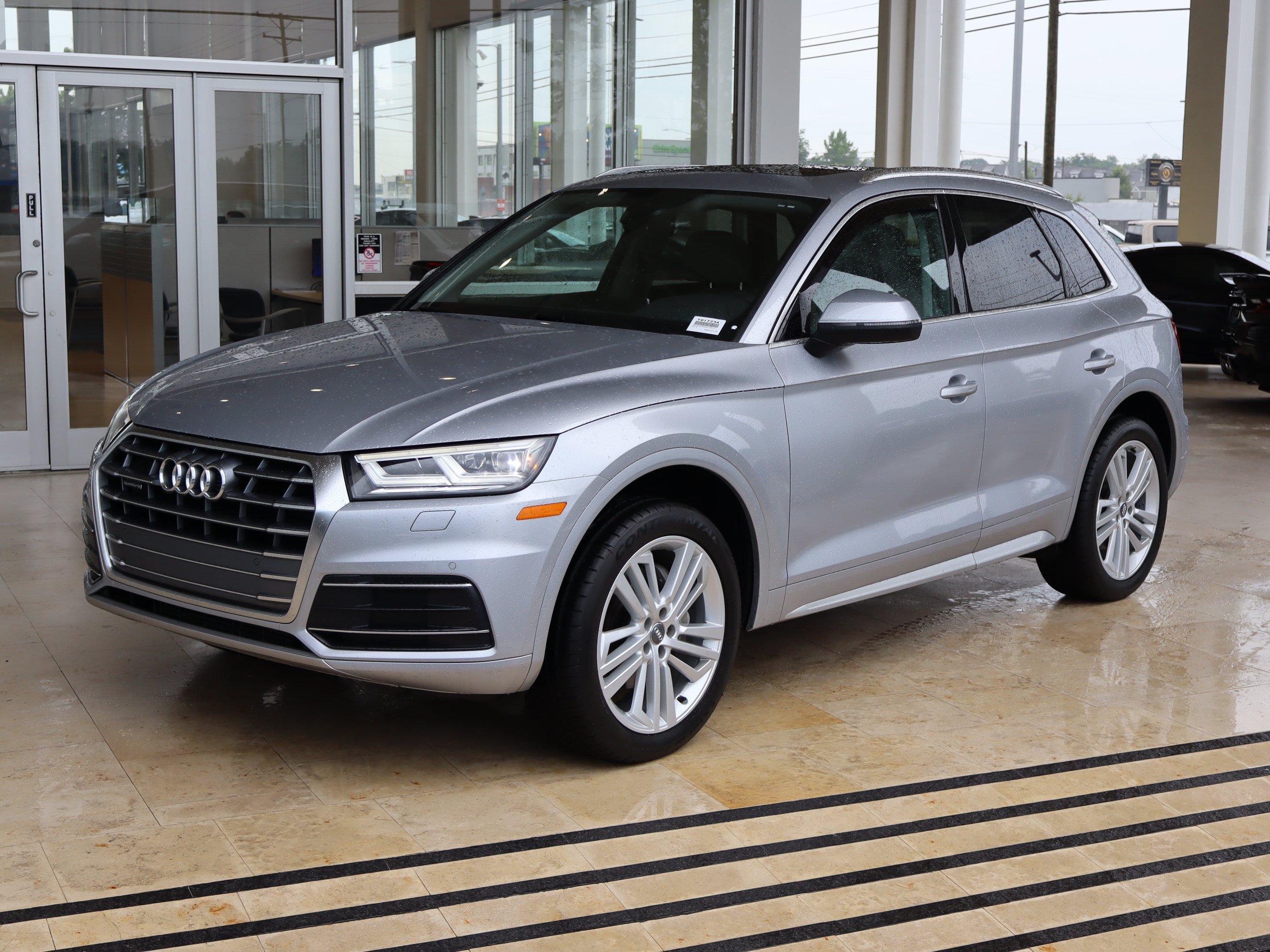 Used 2019 Audi Q5 2.0T Premium Plus w/ Premium Plus Package AWD/4WD image 5