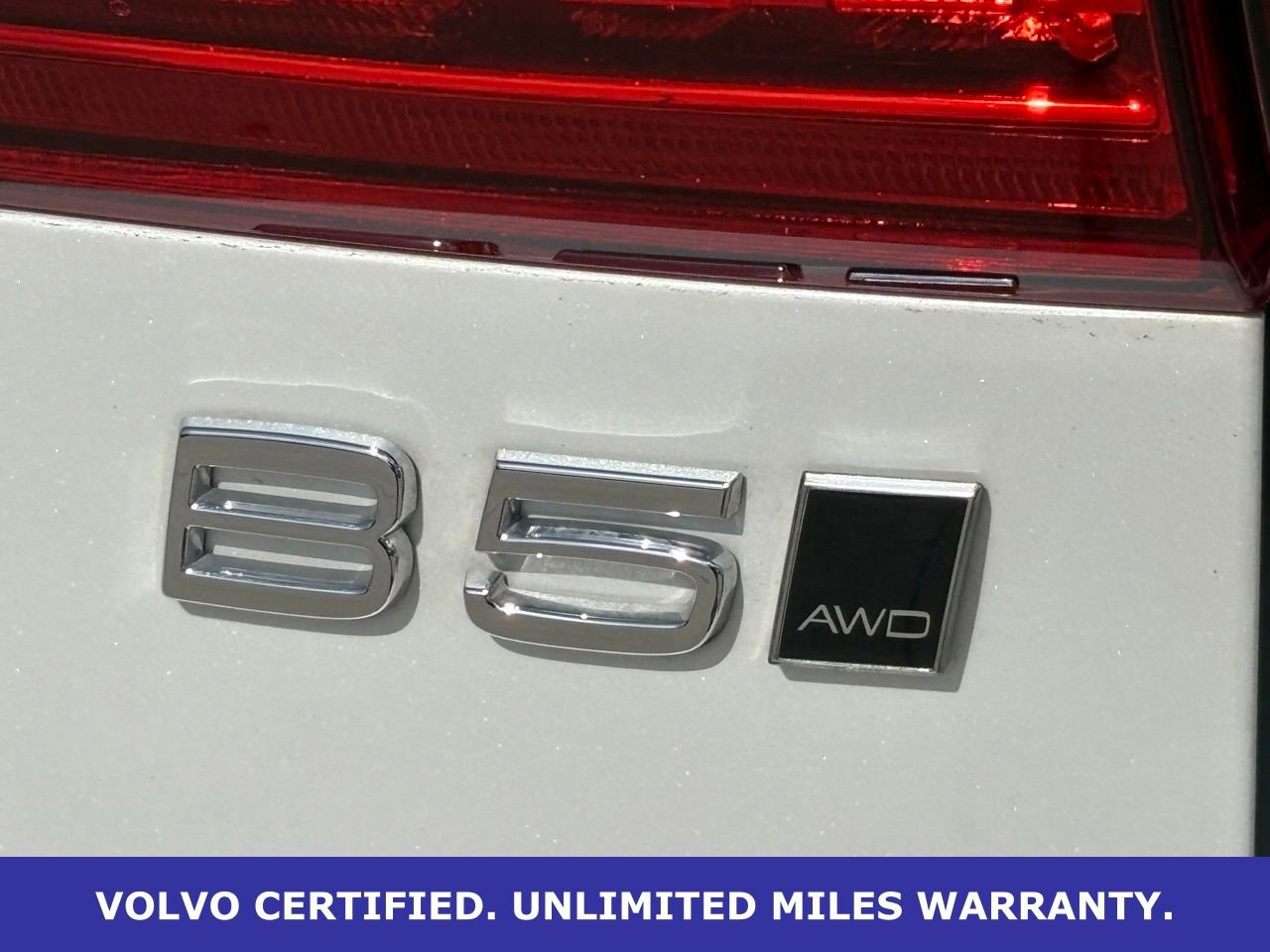 Certified 2023 Volvo XC60 B5 Core image 10
