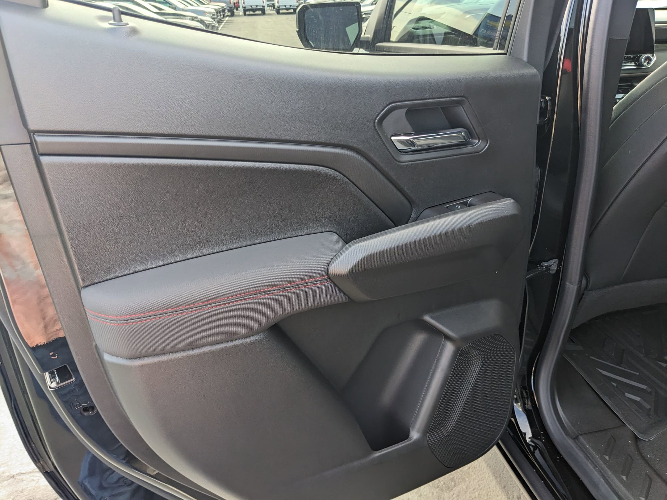 New 2026 Chevrolet Colorado Z71 w/ Technology Package image 16