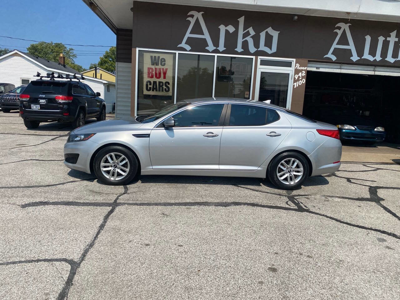 Used 2011 Kia Optima LX w/ Convenience Pkg image 6