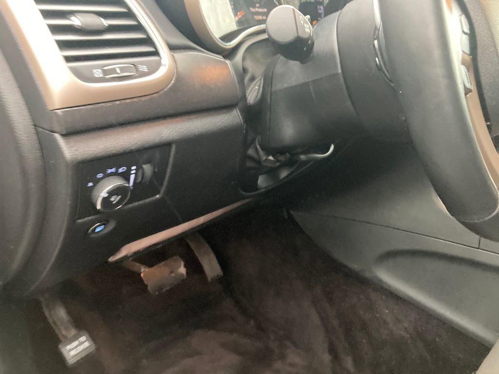 Used 2017 Jeep Grand Cherokee Laredo w/ Quick Order Package 23E image 17