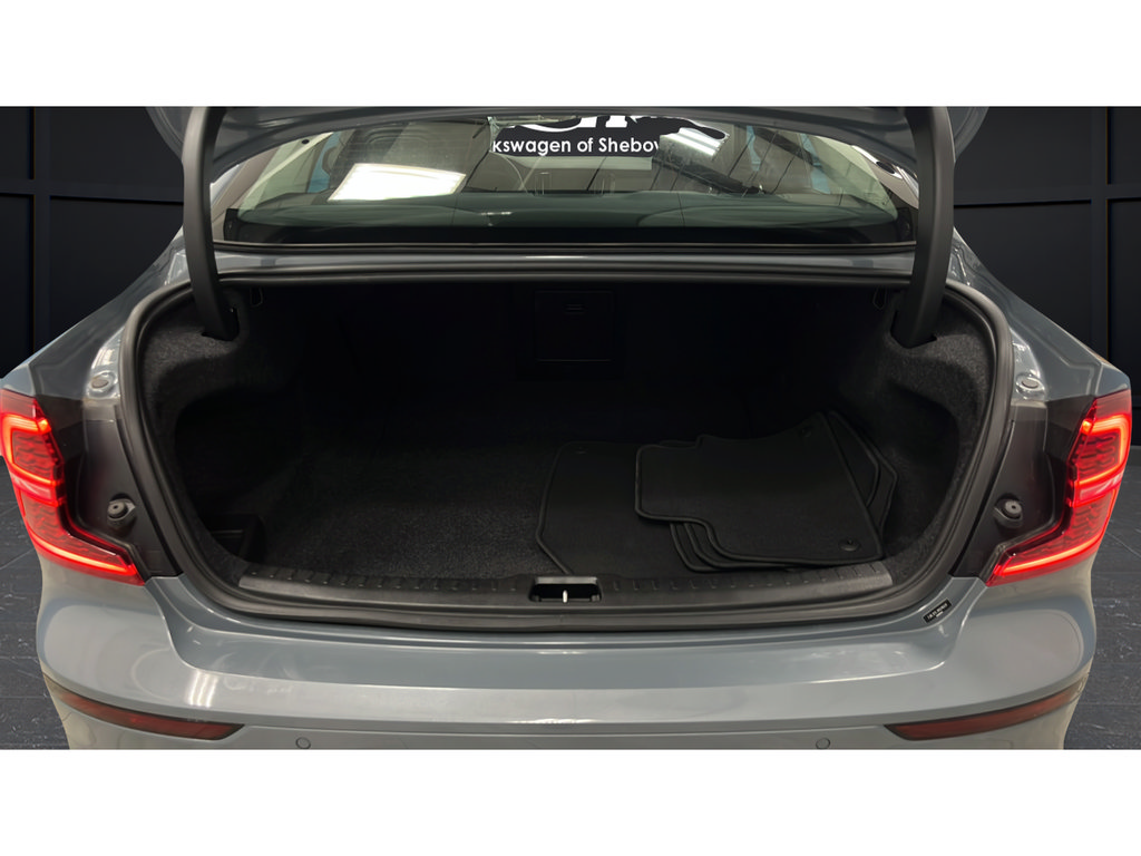 Used 2024 Volvo S60 B5 Plus AWD/4WD image 25
