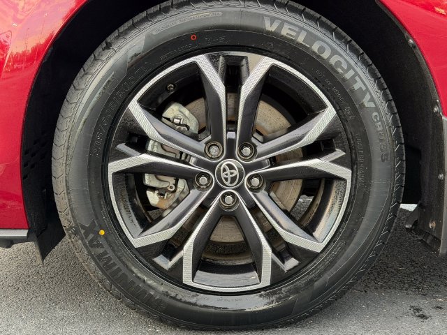 Certified 2025 Toyota Sienna Platinum AWD/4WD image 11