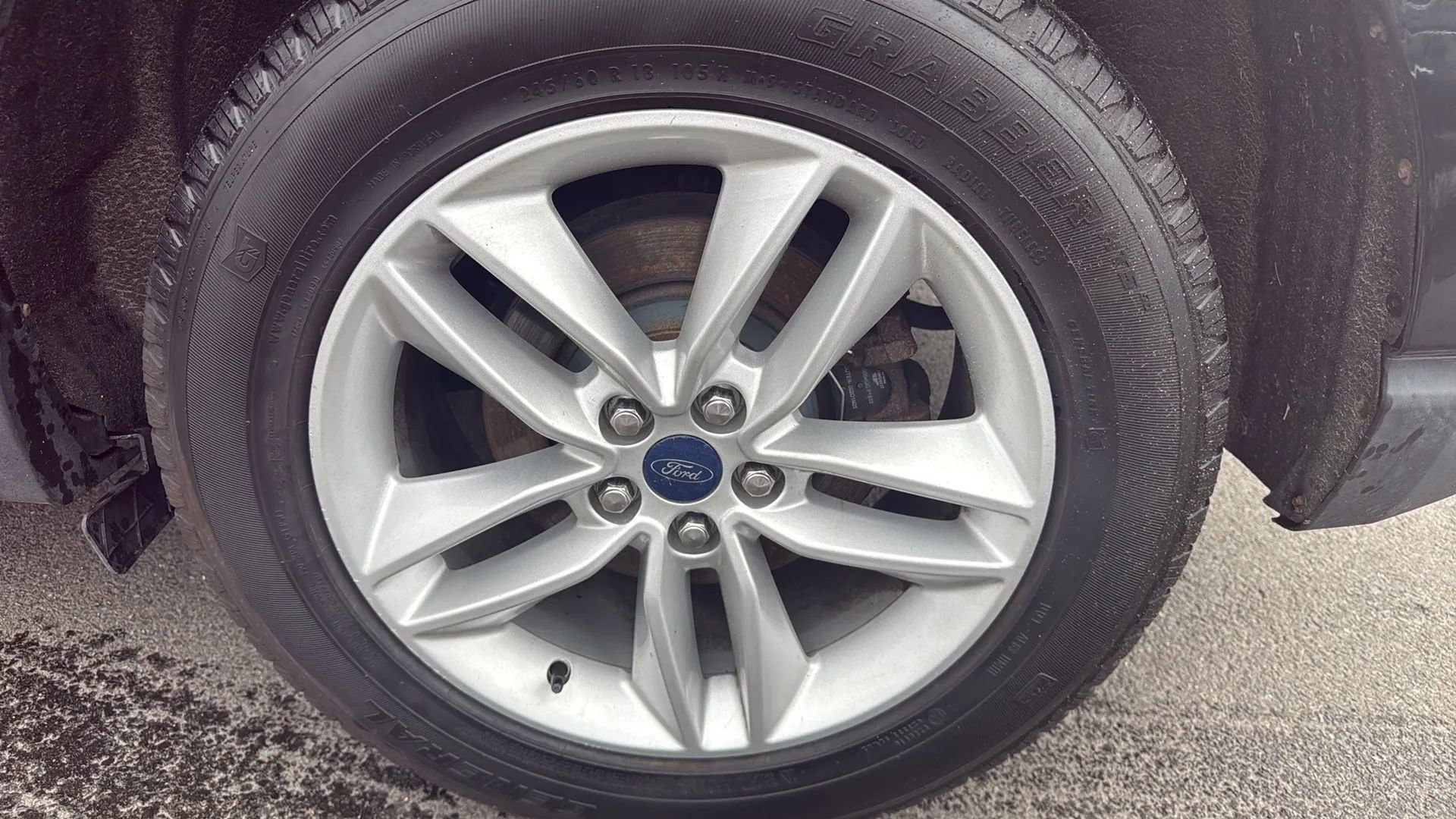 Used 2015 Ford Edge SEL AWD/4WD image 12