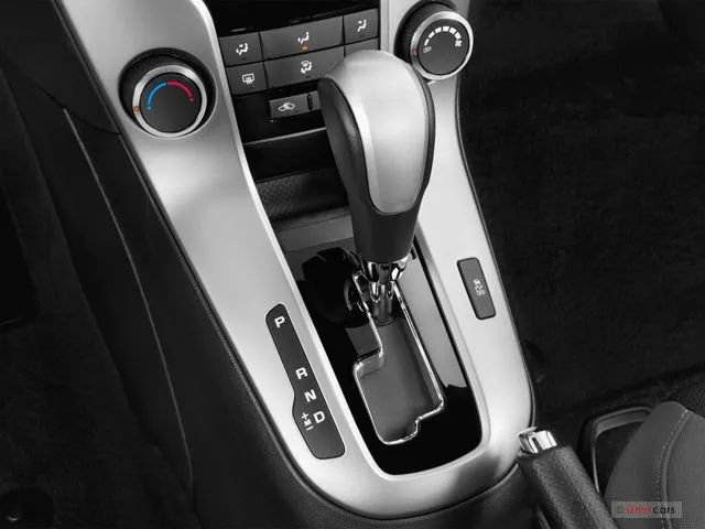 Used 2015 Chevrolet Cruze LT FWD image 14