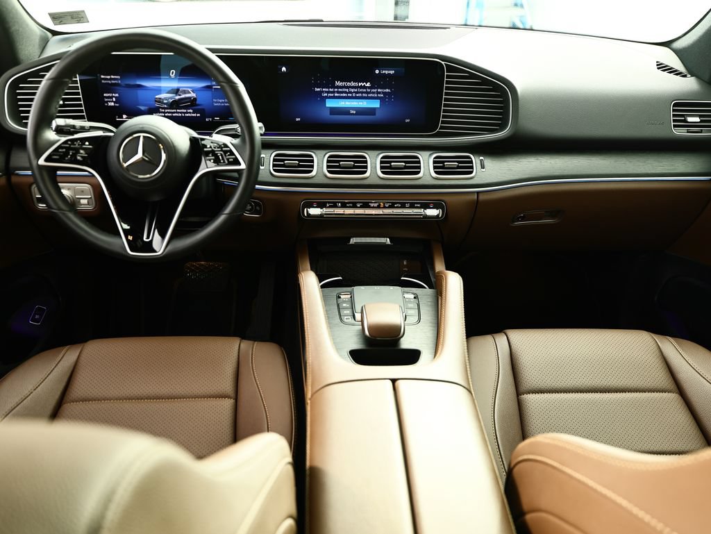 Used 2026 Mercedes-Benz GLE 350 4MATIC w/ Winter Package image 29