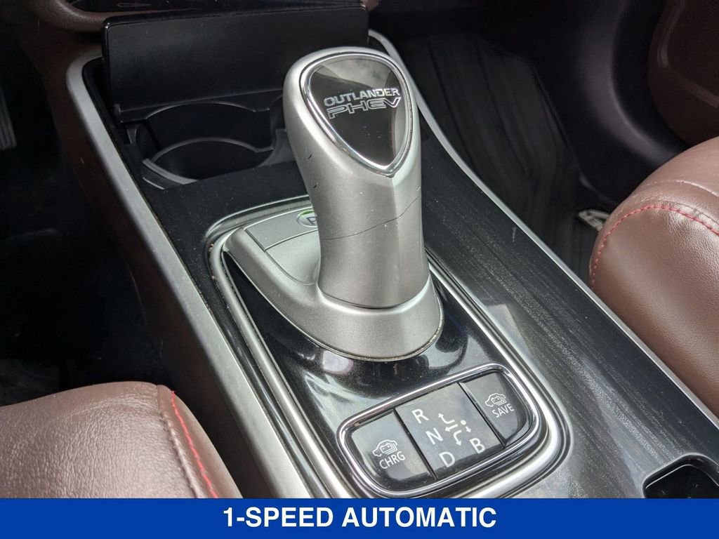 Used 2018 Mitsubishi Outlander SEL image 28