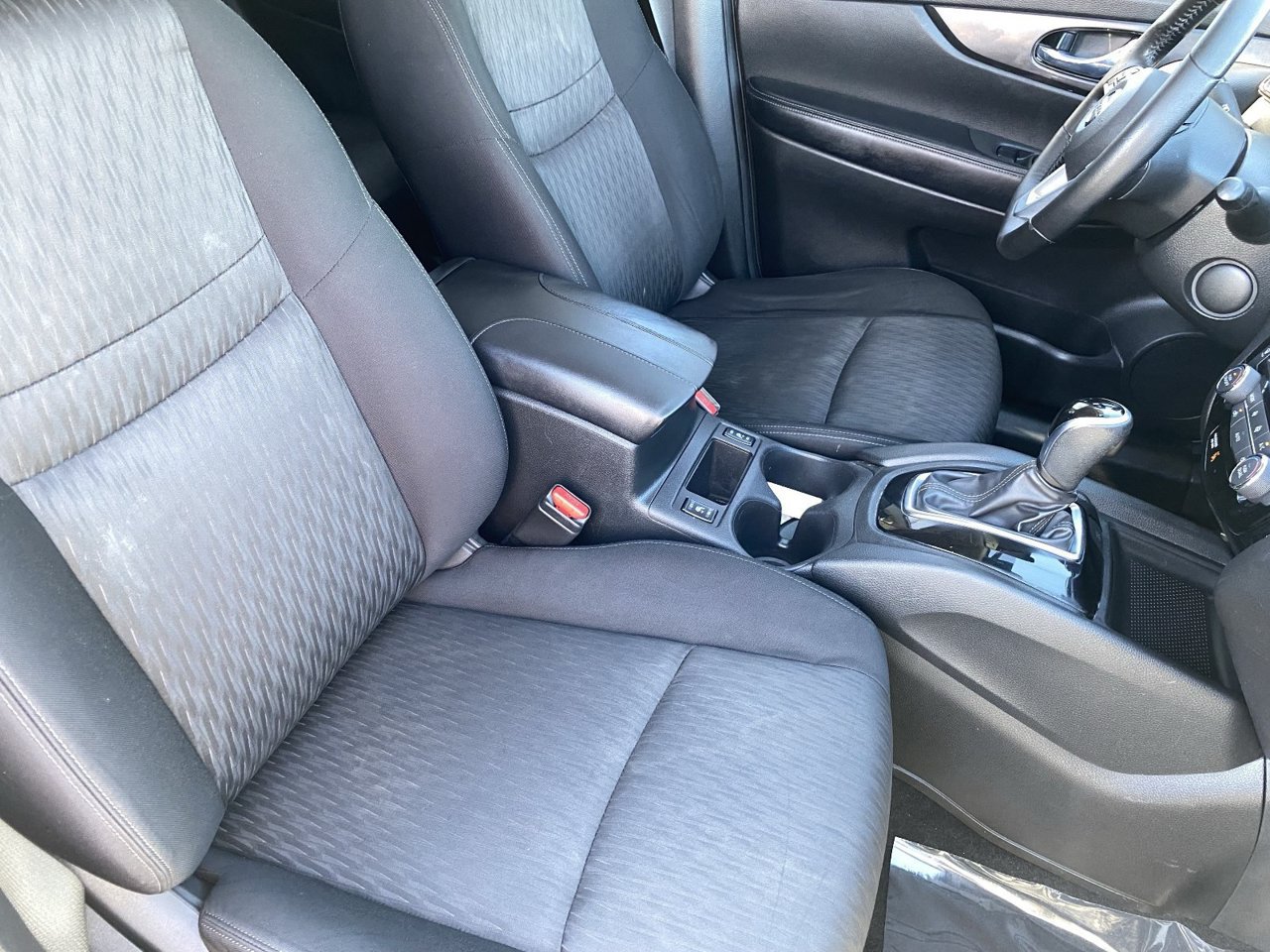 Certified 2020 Nissan Rogue SV FWD image 11