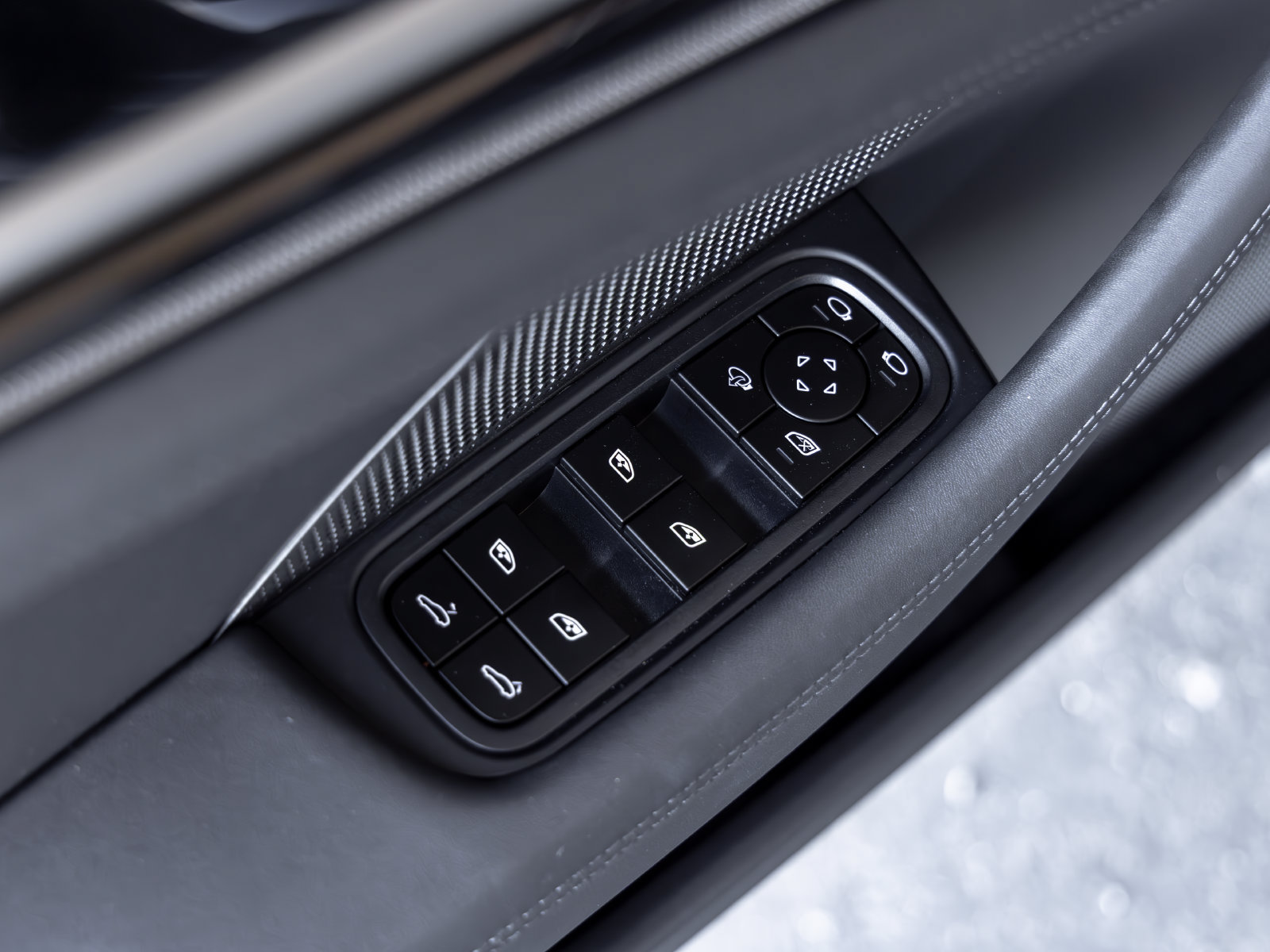 Certified 2024 Porsche Panamera 4 AWD/4WD image 23