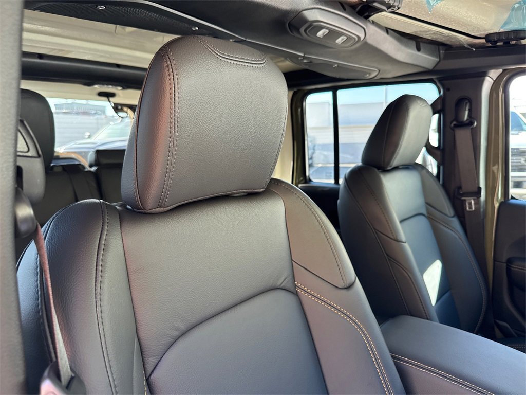 New 2025 Jeep Wrangler Unlimited Sahara image 17