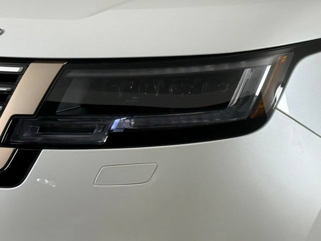 New 2026 Land Rover Range Rover SV AWD/4WD image 13