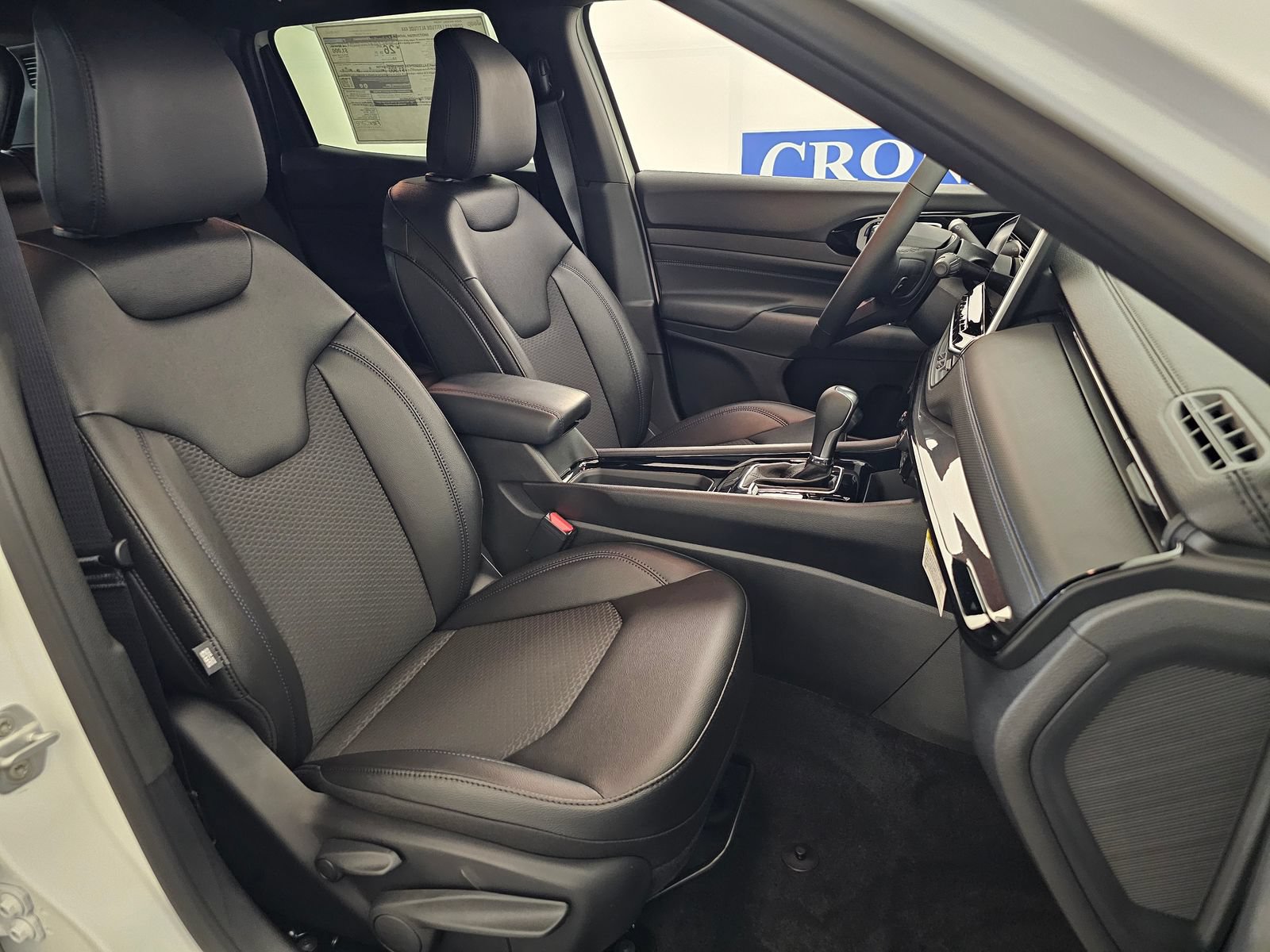 New 2026 Jeep Compass Latitude AWD/4WD image 29