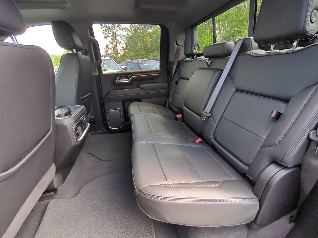 Used 2026 GMC Sierra 2500 Denali w/ Technology Package AWD/4WD image 17