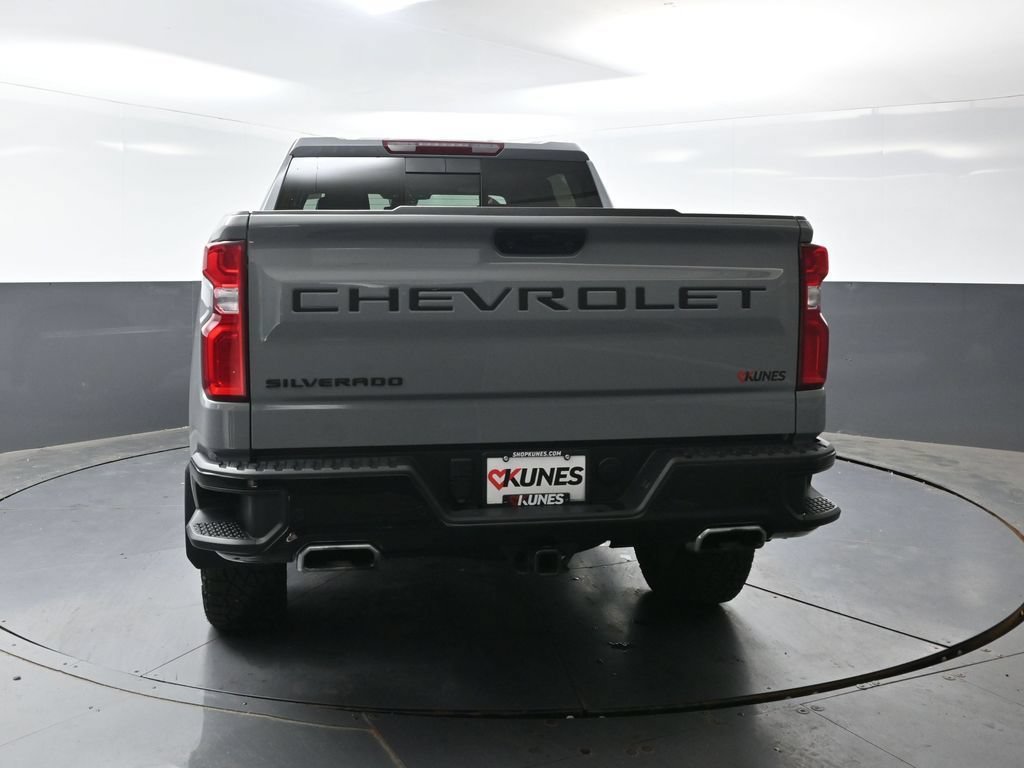 Used 2024 Chevrolet Silverado 1500 LT Trail Boss w/ LT Trail Boss Premium Package AWD/4WD image 13