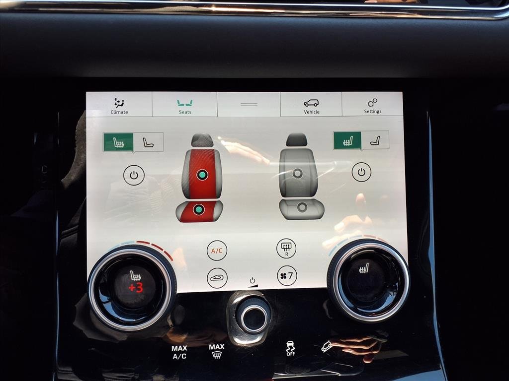 Used 2020 Land Rover Range Rover Evoque R-Dynamic SE image 12