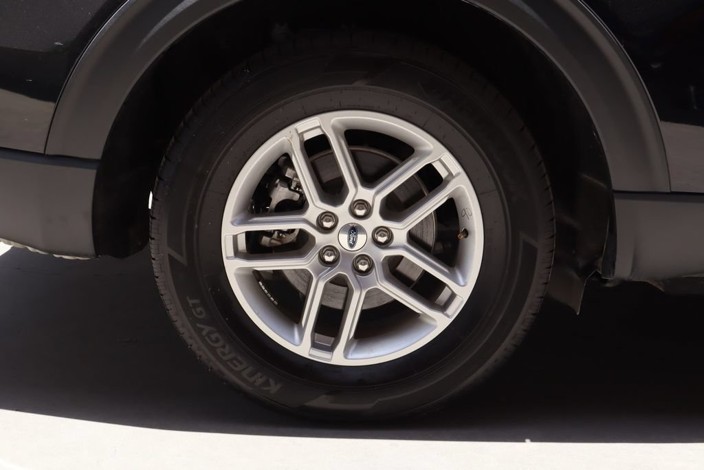 Used 2025 Ford Explorer Active RWD image 15